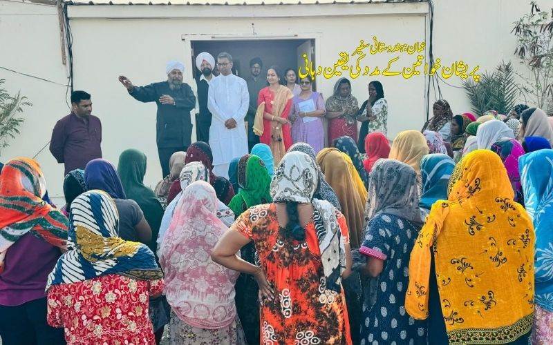 عمان میں پریشان خاتون ملازمین سے سفیر کی ملاقات۔ شکایت پرکاروائی کی یقین دہانی 
